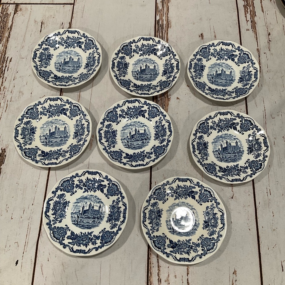 ENOCH WEDGWOOD‎ TUNSTALL BLUE AND WHITE SAUCER ROYAL HOMES OF BRITAIN ENGLAND